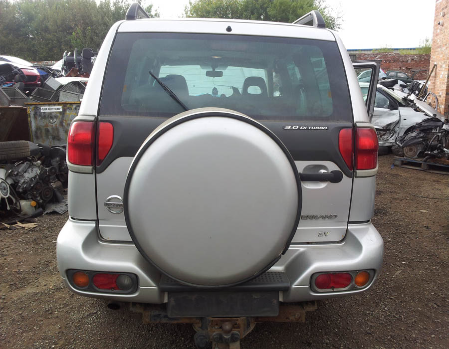 Nissan Terrano SVE TD boot-lid